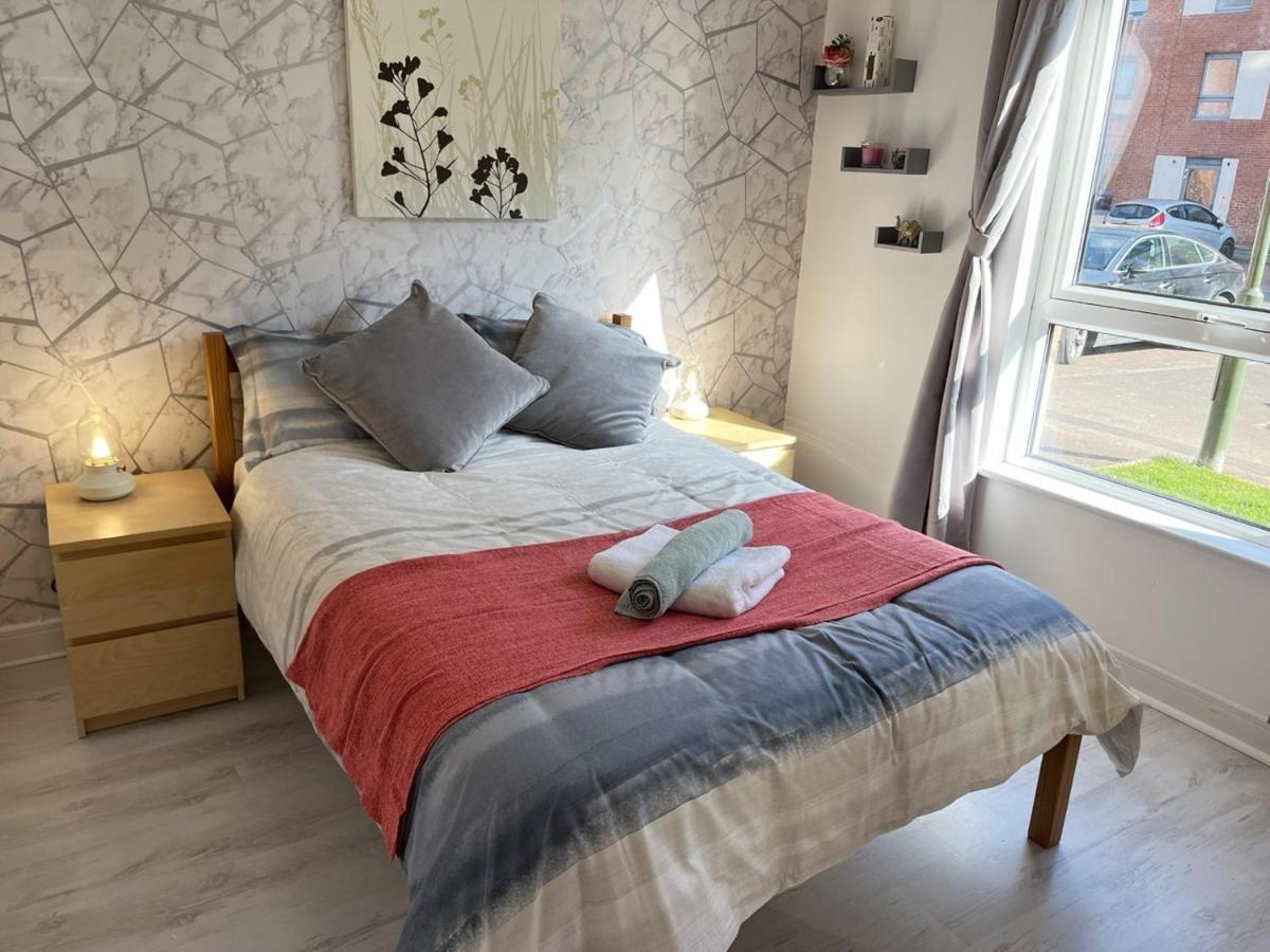 Bright 2 Bedroom Apartment - EDI Buitenkant foto